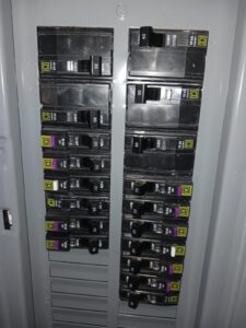 Single vs. Double-Pole Breakers 3 Single vs. Double-Pole Breakers